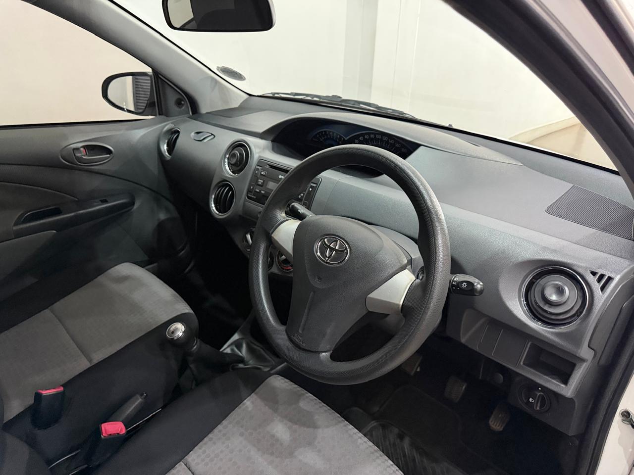 2015 TOYOTA ETIOS 1.5 Xi